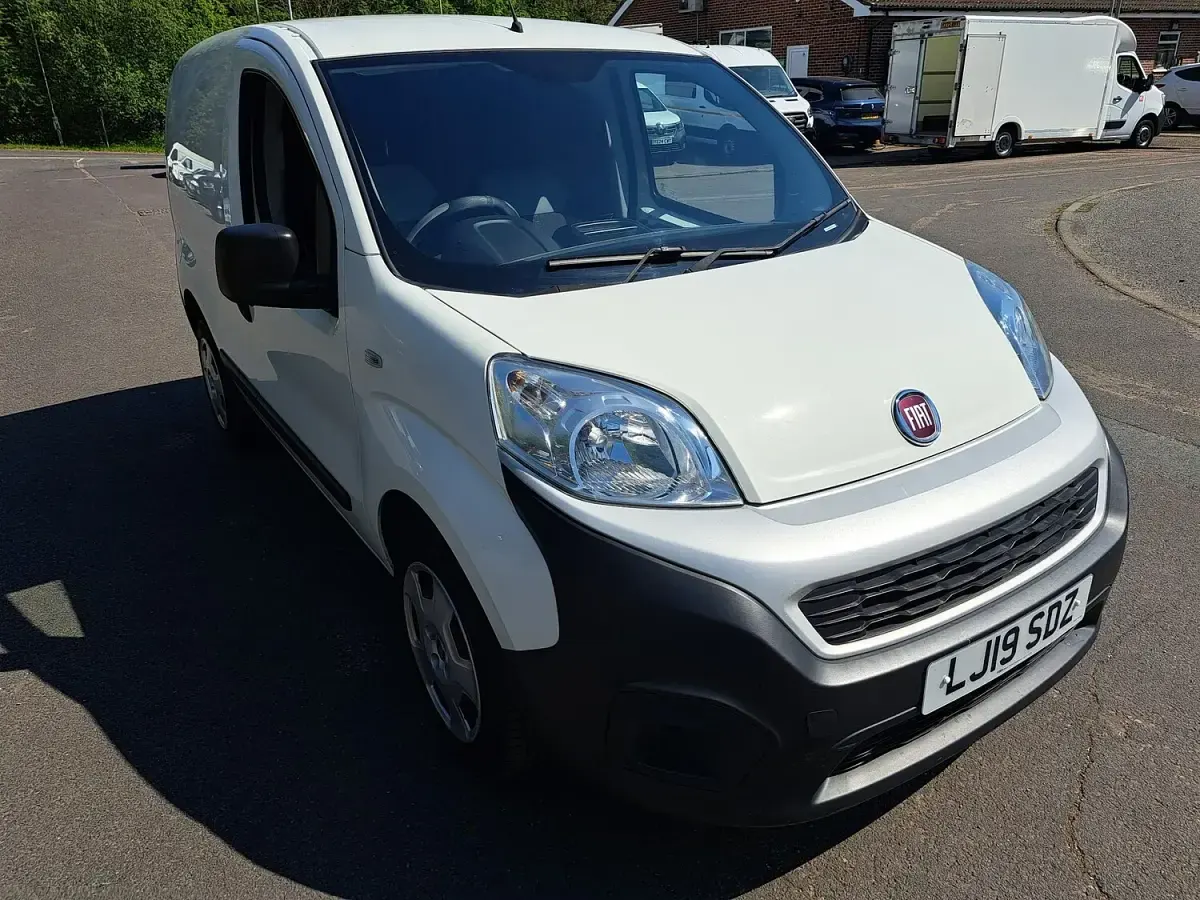 Used Fiat Fiorino 77 HP (56 kW) 2019 White MPV