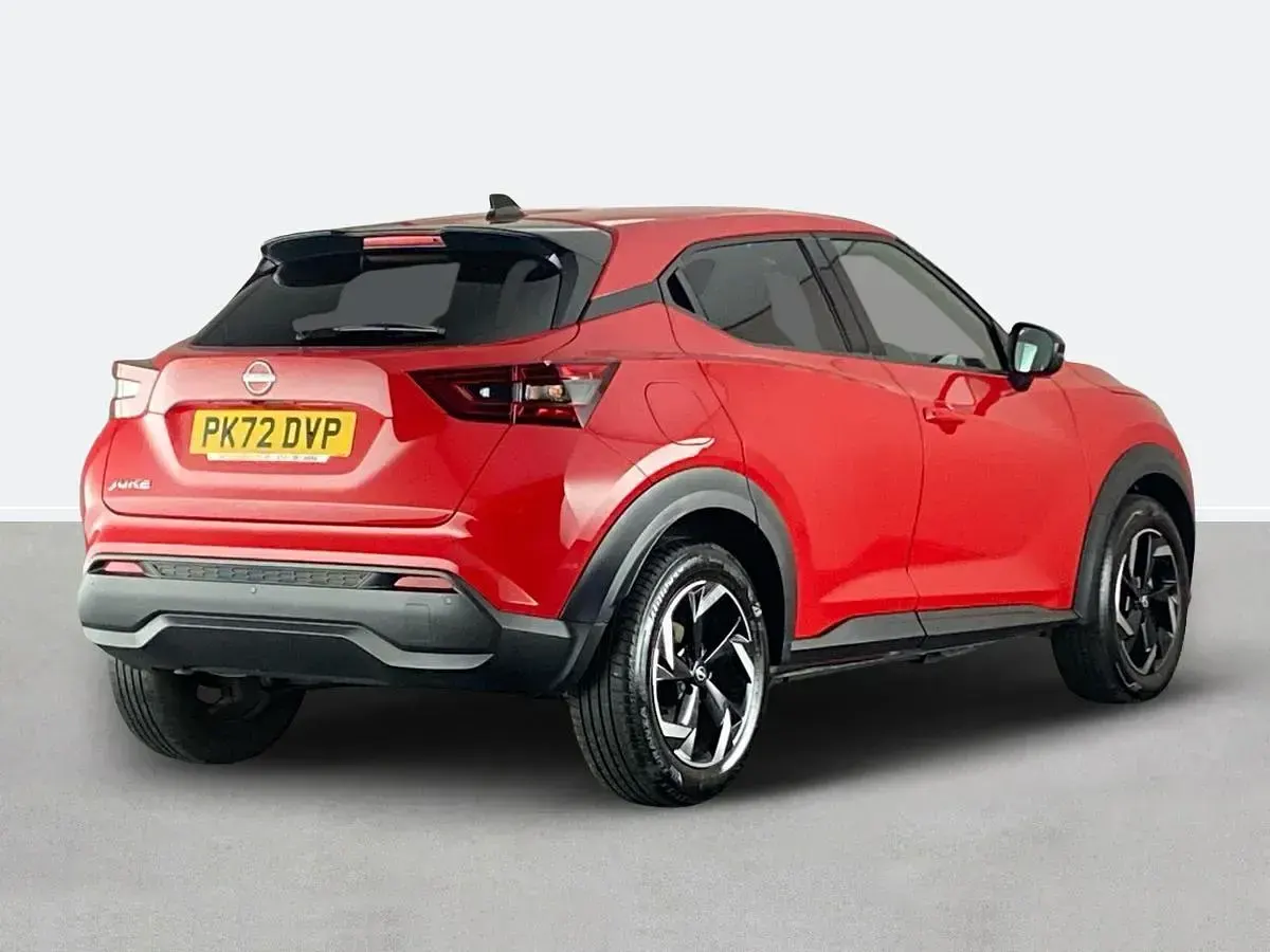 Used Nissan Juke N-Connecta 114 HP (83 kW) 2022 Red SUV