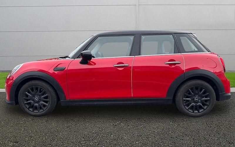 Used Mini Cooper Classic 136 HP (100 kW) 2022 Red Hatchback