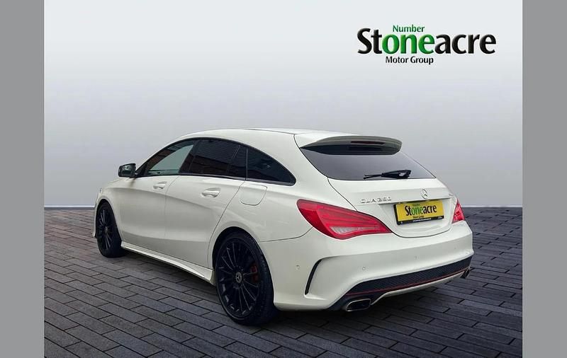 Used Mercedes CLA250 AMG 214 HP (157 kW) 2016 White Sedan