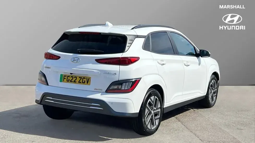 Used Hyundai Kona Premium 150 kW (204 HP) 2022 White SUV
