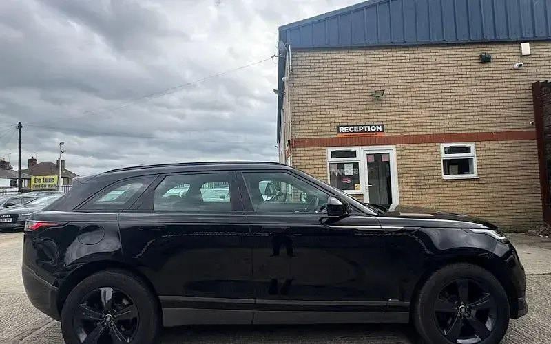 Used Land Rover Range Rover Velar R-Dynamic 179 HP (131 kW) 2020 SUV