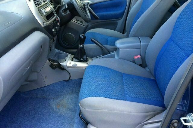 Usado Toyota RAV4 147 HP (108 kW) 2002 SUV