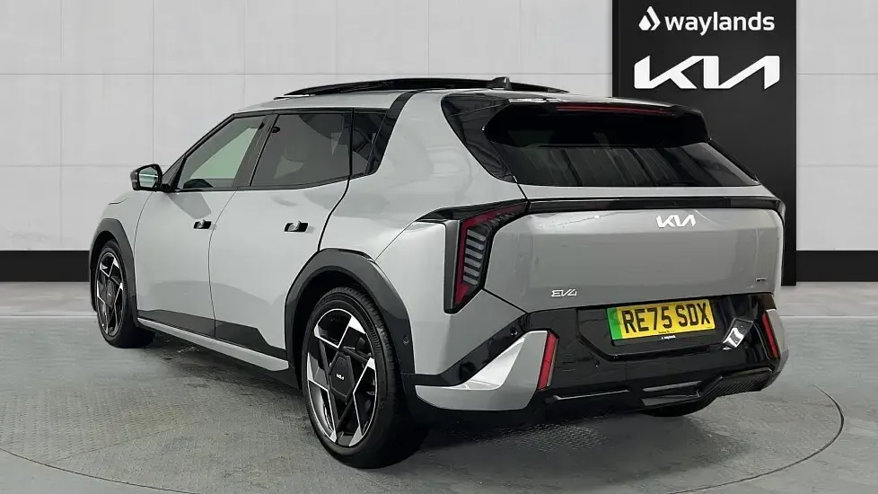 Begagnad Kia EV4 GT-Line S 150 kW (204 HK) 2025 Grå Halvkombi