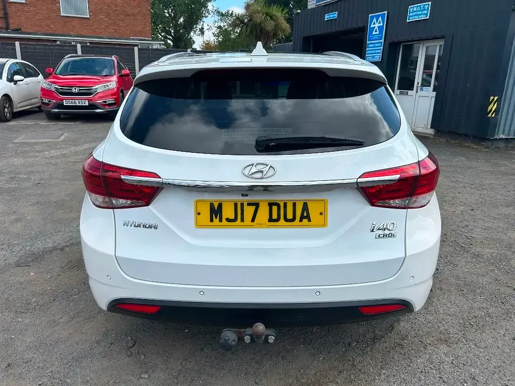Used Hyundai i40 Premium 2017 White Estate