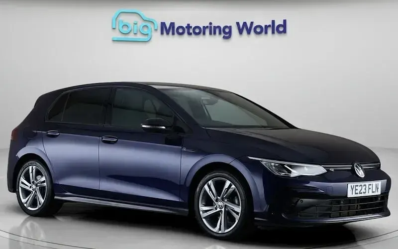 Used VW Golf VIII R-line 150 HP (110 kW) 2023 Hatchback
