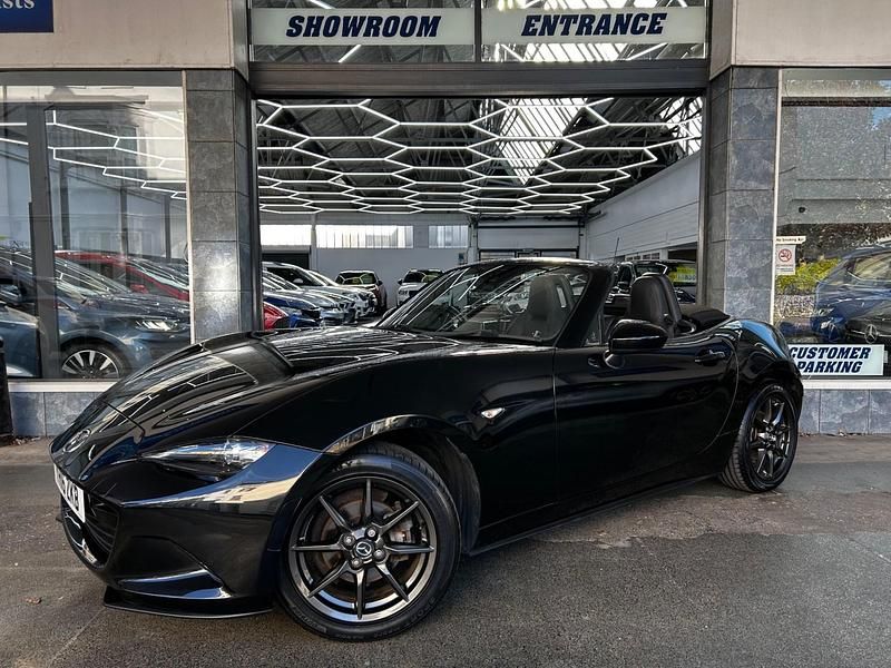 Begagnad Mazda MX5 Inclusive 131 HK (96 kW) 2016 Svart Cab