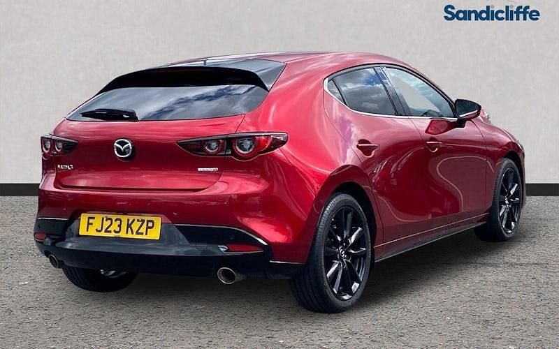 Używany Mazda 3 Inclusive 186 KM (136 kW) 2022 Czerwony Hatchback