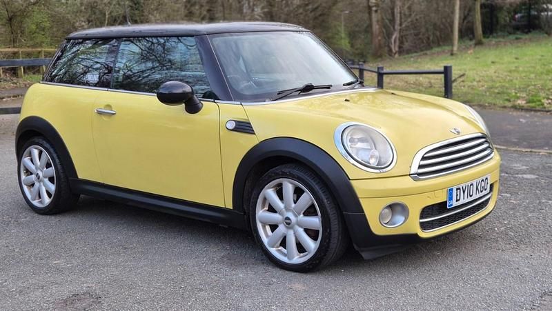 Used Mini Cooper D Hatch 2010 Yellow Hatchback