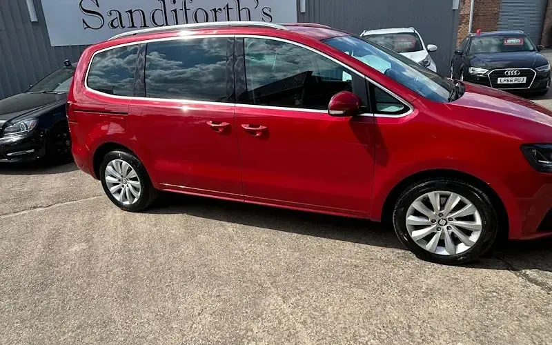 Used Seat Alhambra SE 150 HP (110 kW) 2017 Red MPV