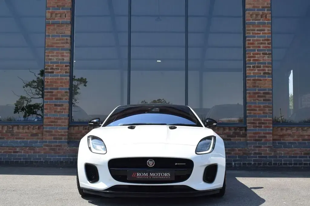 Used Jaguar F-Type R-Dynamic 300 HP (220 kW) 2017 White Coupe