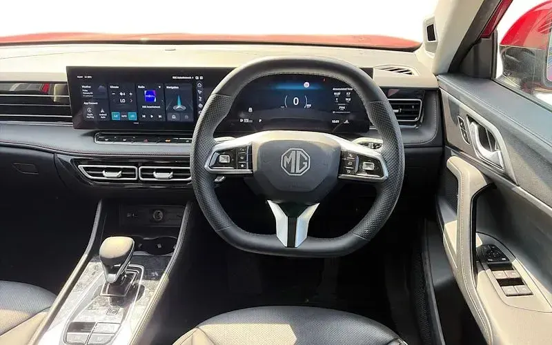 Used MG HS Trophy 170 HP (125 kW) 2024 Red SUV