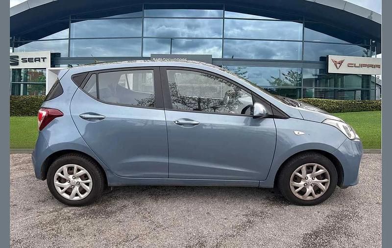 Usado Hyundai i10 SE 87 HP (63 kW) 2019 Azul Citadino