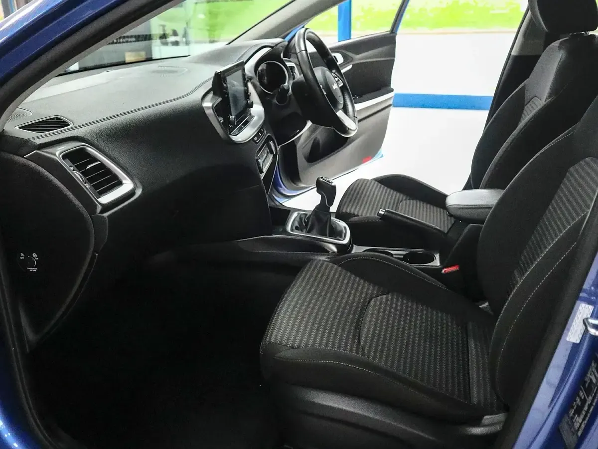 Used Kia XCeed 158 HP (116 kW) 2024 Blue flame SUV