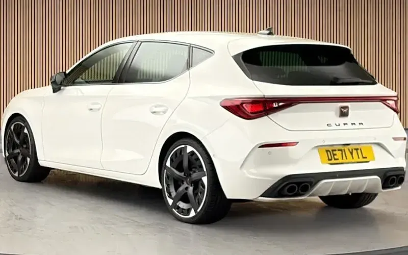 Used Cupra Leon VZ3 300 HP (220 kW) 2023 Hatchback