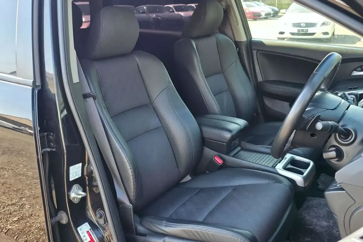 Used Honda Odyssey 248 HP (182 kW) 2012 Black MPV