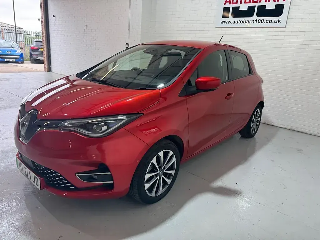 Used Renault Zoe GT-Line 100 kW (136 HP) 2021 Red Hatchback