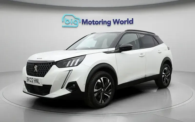 Used Peugeot 2008 GT 131 HP (96 kW) 2022 White SUV