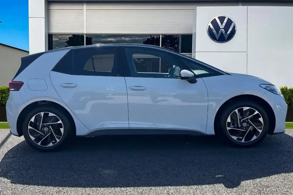 New VW ID.3 Pure 125 kW (170 HP) 2026 White Hatchback
