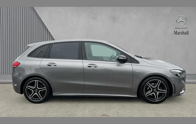 Used Mercedes B200 AMG Line Premium 161 HP (118 kW) 2022 Grey MPV
