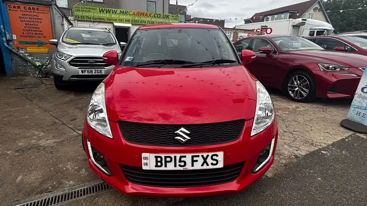 Used Suzuki Swift SZ4 94 HP (69 kW) 2015 Red Hatchback