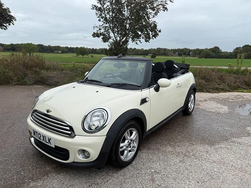 White Used 2012 Mini ONE Hatchback | £3,950 (A bit pricey) - Image 1/4