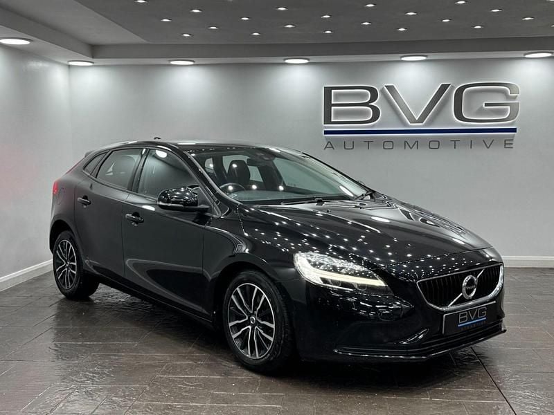 Used Toyota Avensis Business Edition 2016 White Estate