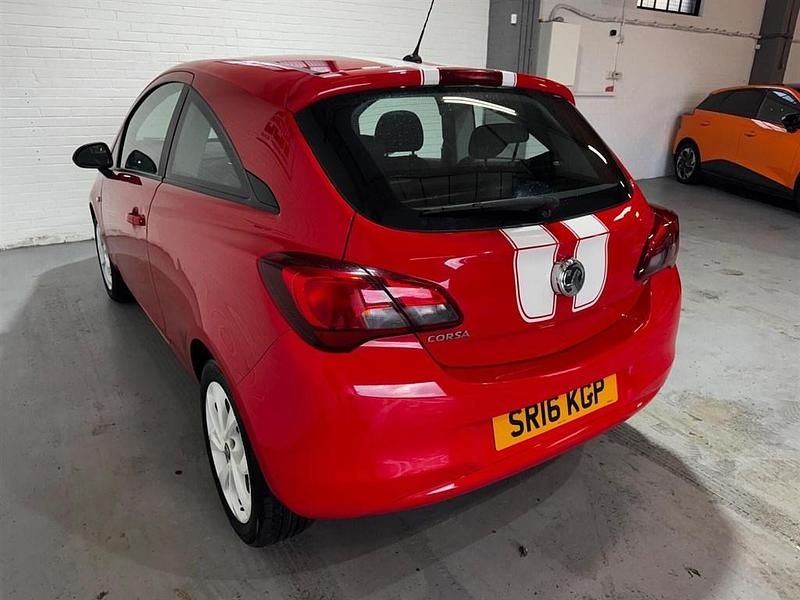 Used Vauxhall Corsa 70 HP (51 kW) 2016 Red Hatchback