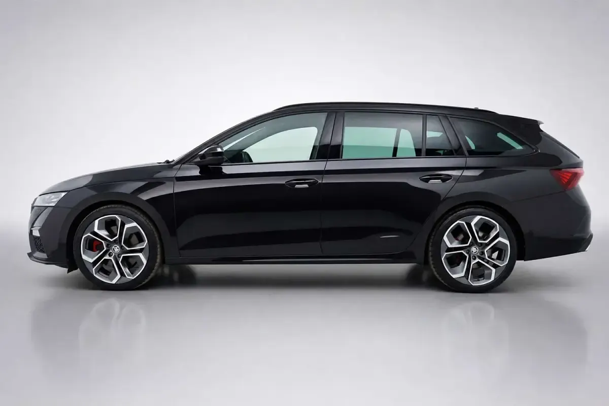 Used Skoda Octavia vRS 200 HP (147 kW) 2023 Black Estate