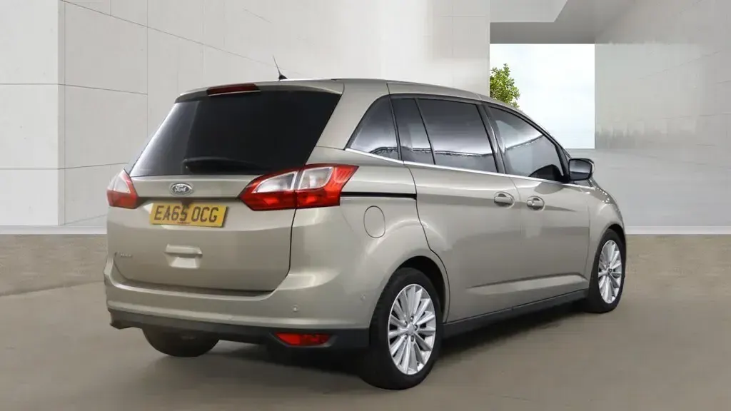 Used Ford Grand C-Max Titanium 2015 Silver MPV