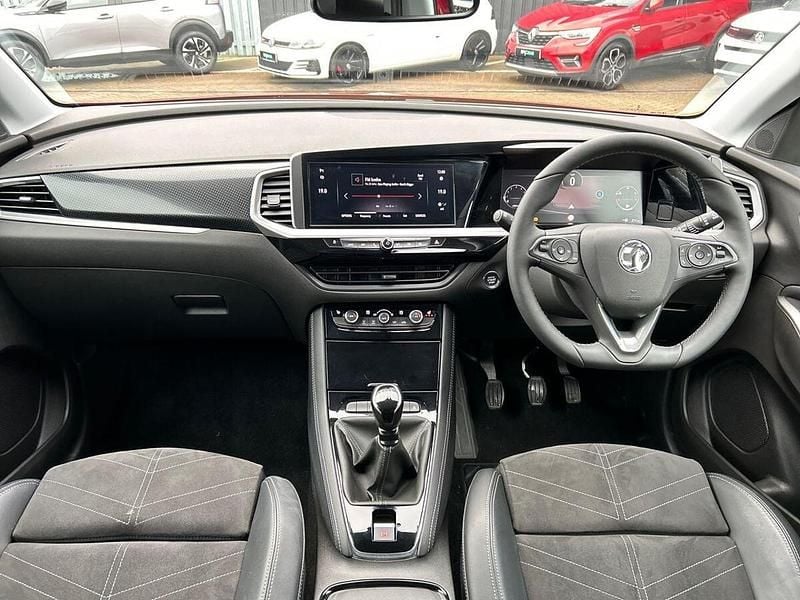 Used Vauxhall Grandland X Ultimate 128 HP (94 kW) 2024 Red SUV