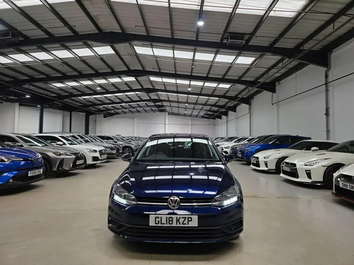 Used VW Golf VII S 125 HP (91 kW) 2018 Blue Hatchback