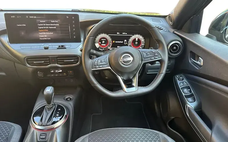 Used Nissan Juke N-Connecta 114 HP (83 kW) 2025 Black SUV