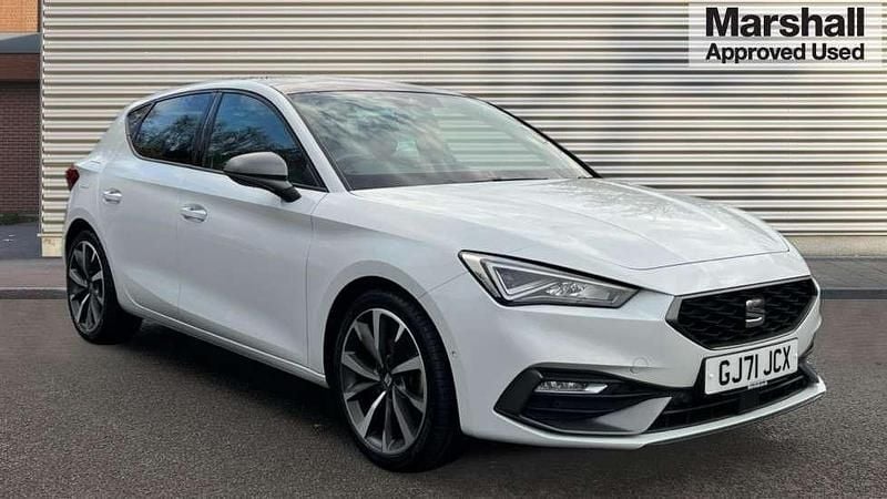 White Used 2021 Seat Leon FR Sport Hatchback | £16,490 (Fair price) - Image 1/4