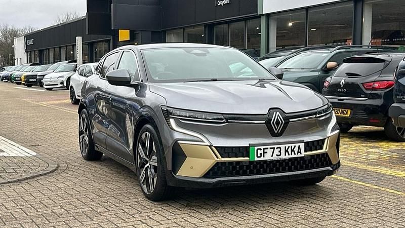 Used Renault Megane E-Tech 159 kW (217 HP) 2023 Grey  Hatchback