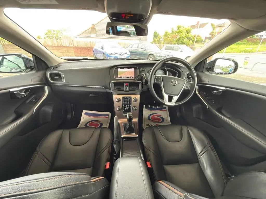 Used Volvo V40 Pro 152 HP (111 kW) 2017 Grey Hatchback