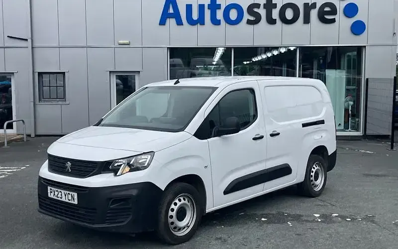 Used Peugeot Partner Premium 102 HP (75 kW) 2023 MPV