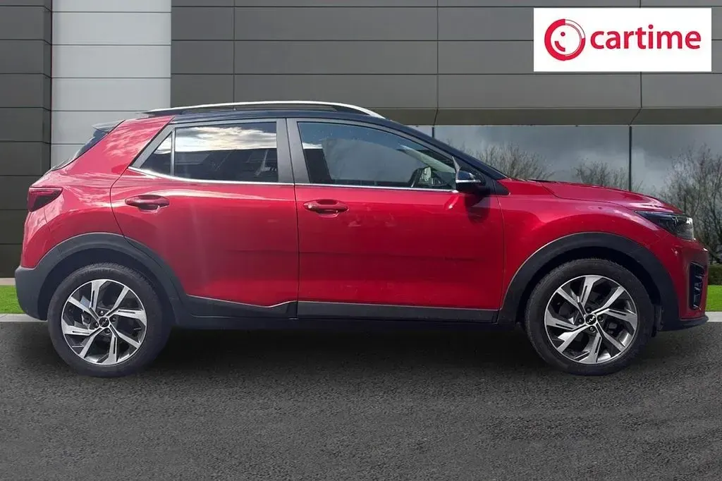 Used Kia Stonic GT-Line S 118 HP (86 kW) 2022 Red SUV