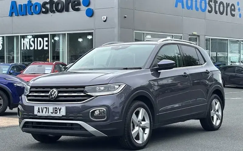 Used VW T-Cross SEL 110 HP (80 kW) 2022 SUV