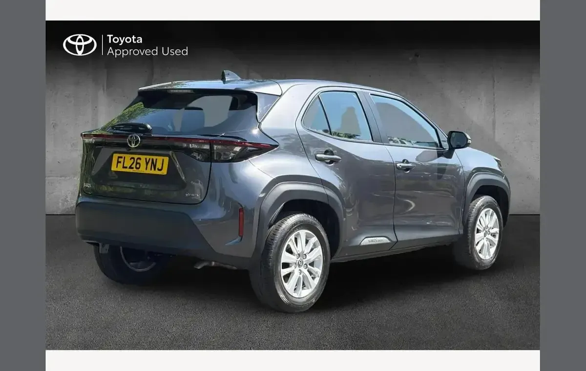 Used Toyota Yaris Cross 114 HP (83 kW) 2026 Grey SUV