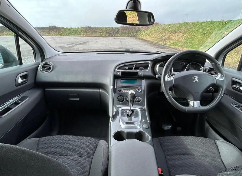 Begagnad Peugeot 3008 Active 2016 Silver Halvkombi