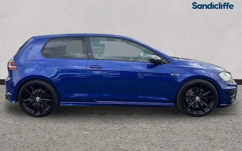 Used VW Golf VII R 300 HP (220 kW) 2016 Hatchback