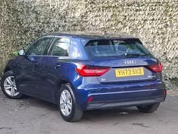 Used Audi A1 Design 95 HP (69 kW) 2023 Blue SUV