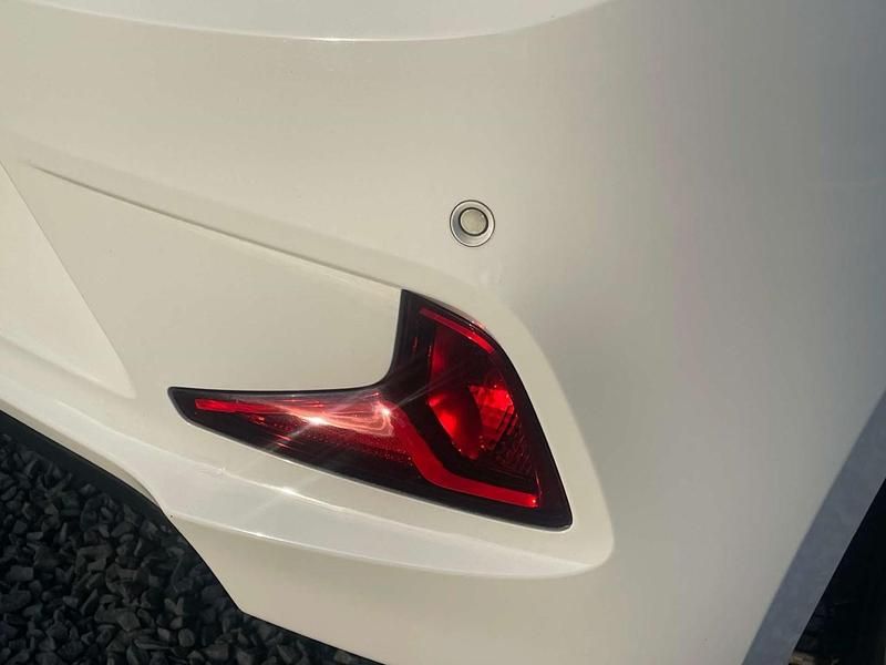 Used Hyundai i20 SE 2016 White Coupe