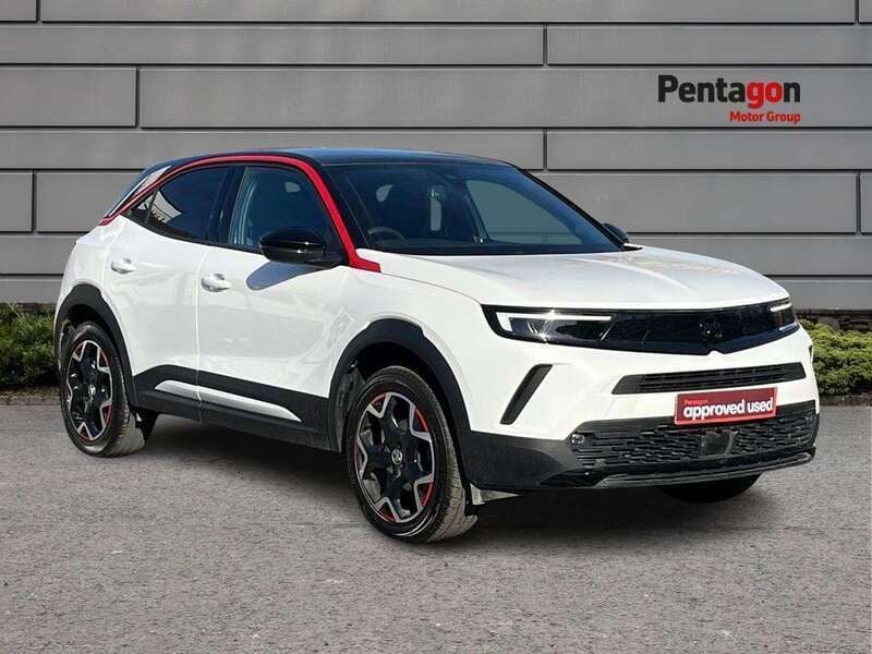 White Used 2022 Vauxhall Mokka SRi SUV | £16,150 (Good price) - Image 1/4