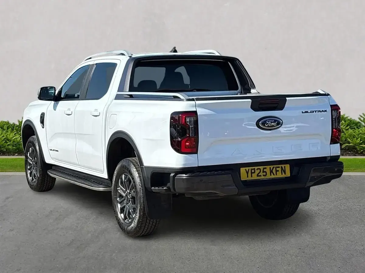 Usado Ford Ranger Wildtrack 240 CV (176 kW) 2025 Blanco Pickup/Camioneta