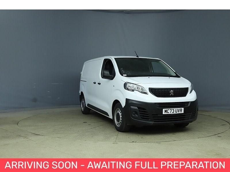 White Used 2023 Peugeot Expert Premium Van | £15,950 (Fair price) - Image 1/2