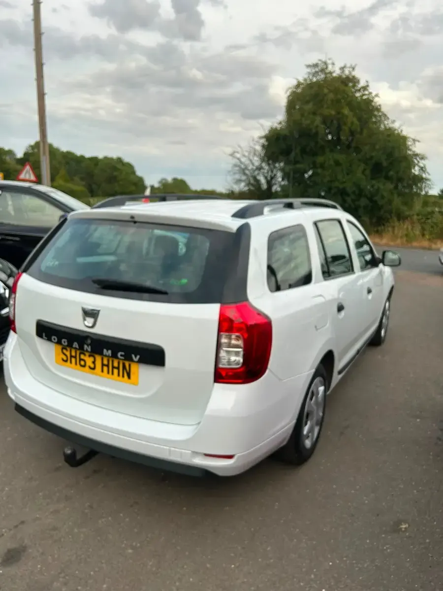 Used Dacia Logan MCV Ambiance 2013 White Estate