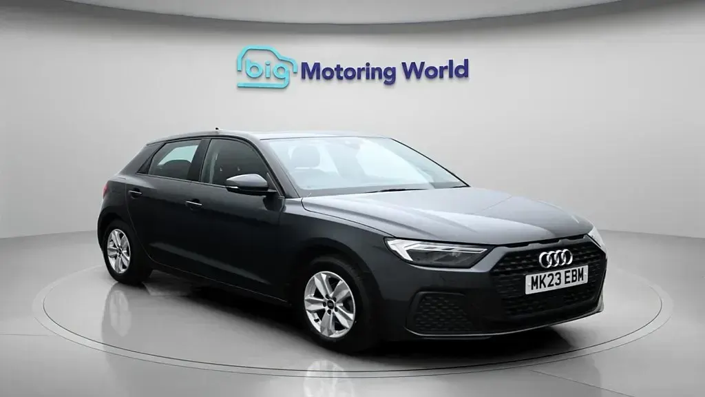 Begagnad Audi A1 Sportback 95 HK (69 kW) 2023 Grå Halvkombi