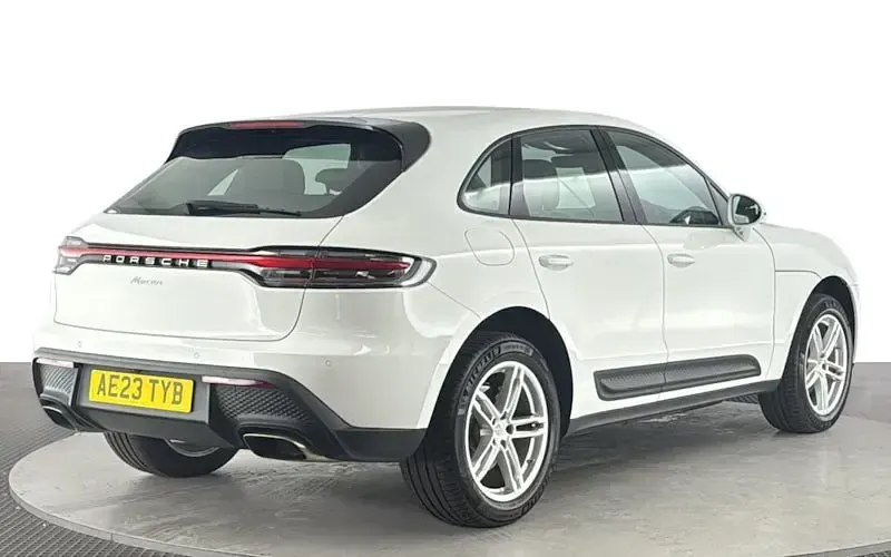 Used Porsche Macan 265 HP (194 kW) 2025 SUV